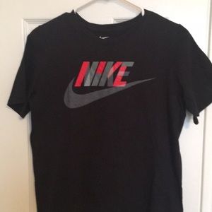 Boys Nike T-shirt